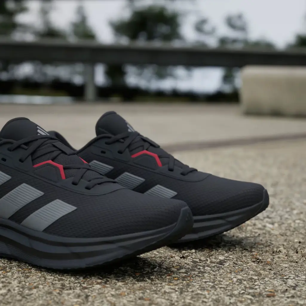 Galaxy_7_Running_Shoes_Black_ID8755_HM9.webp