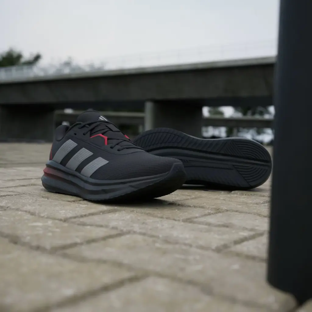 Galaxy_7_Running_Shoes_Black_ID8755_HM4.webp