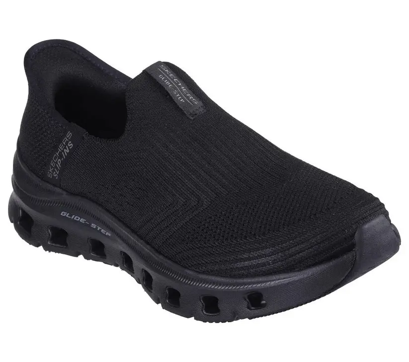 skechers150422_BBK_E.webp