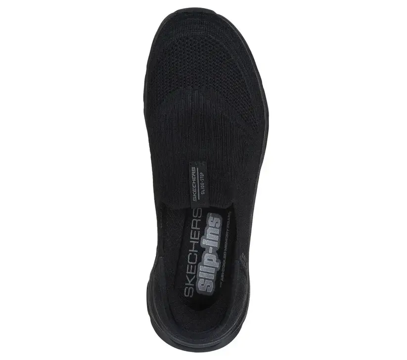 skechers150422_BBK_B (1).webp