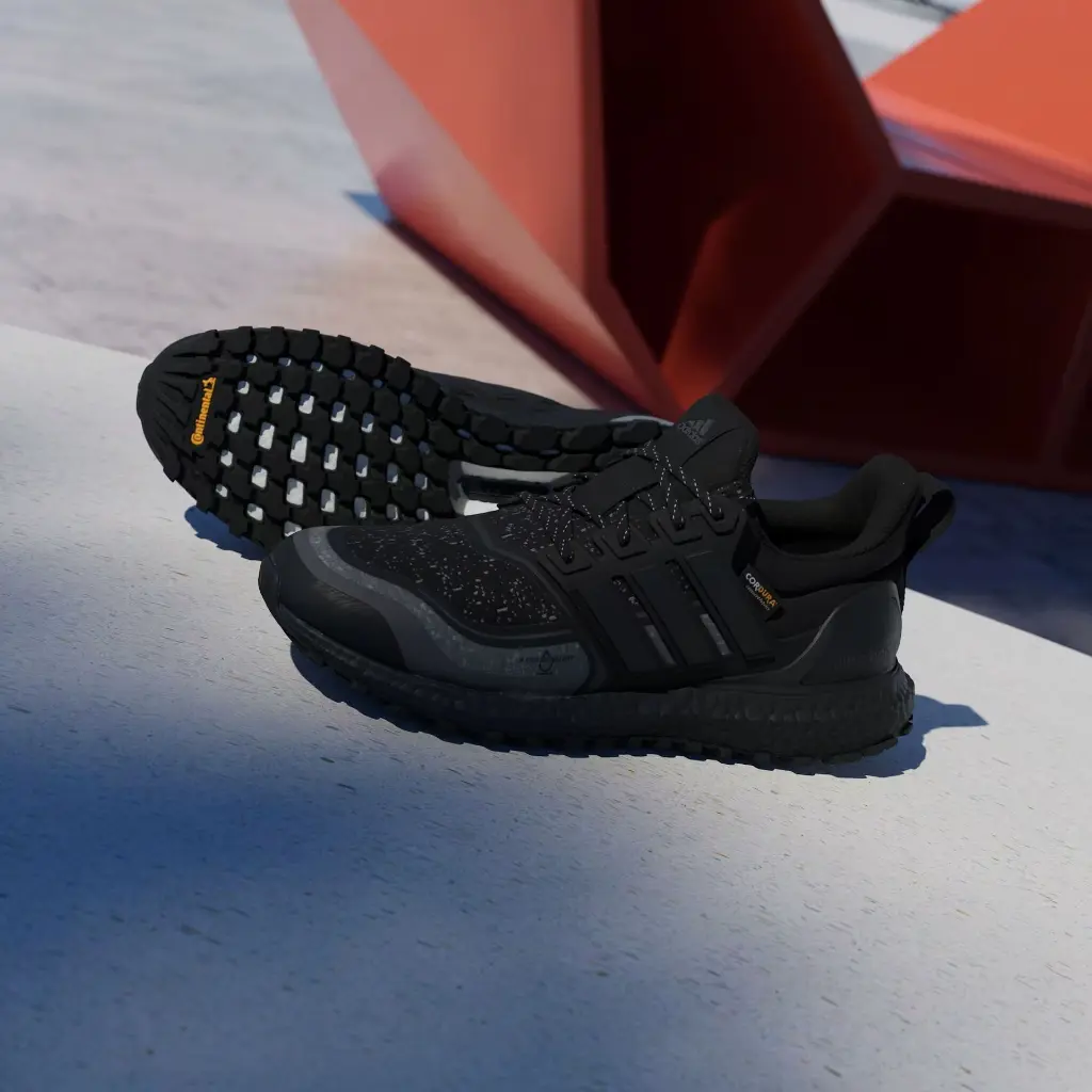 Ultraboost_1.0_ATR_Shoes_Black_JP7791_HM4.webp