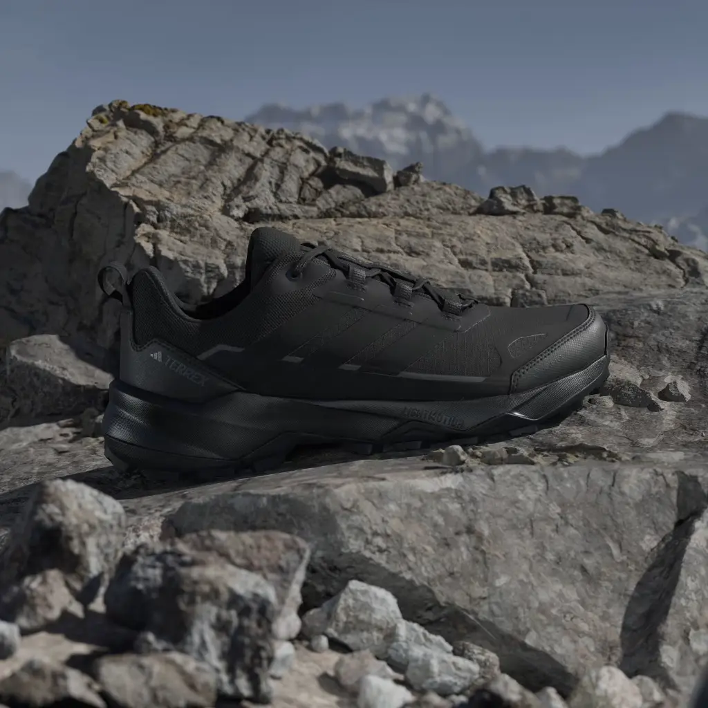 Terrex_Skychaser_AX5_GORE-TEX_Hiking_Shoes_Black_JQ2210_HM3_hover.webp