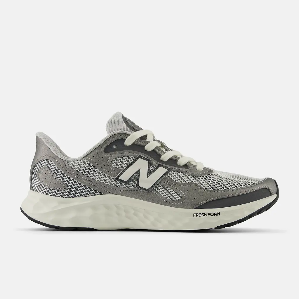 NEW BALANCE MARISTG4